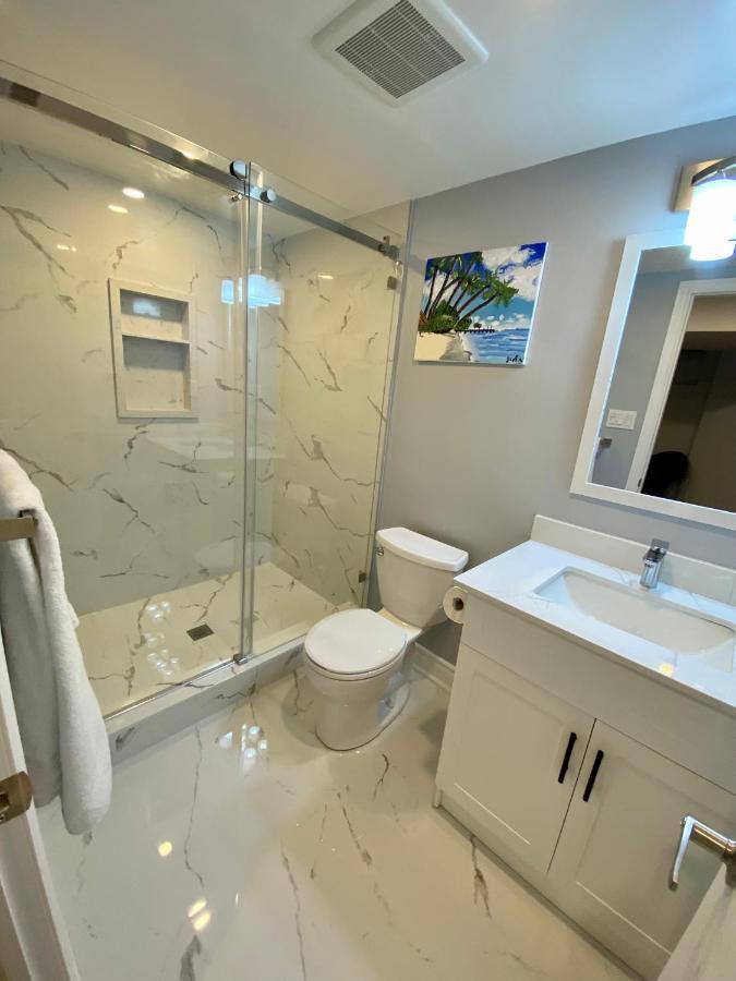 2 Bedroom With 2 Ensuites Unit In Richmond Hill Luaran gambar